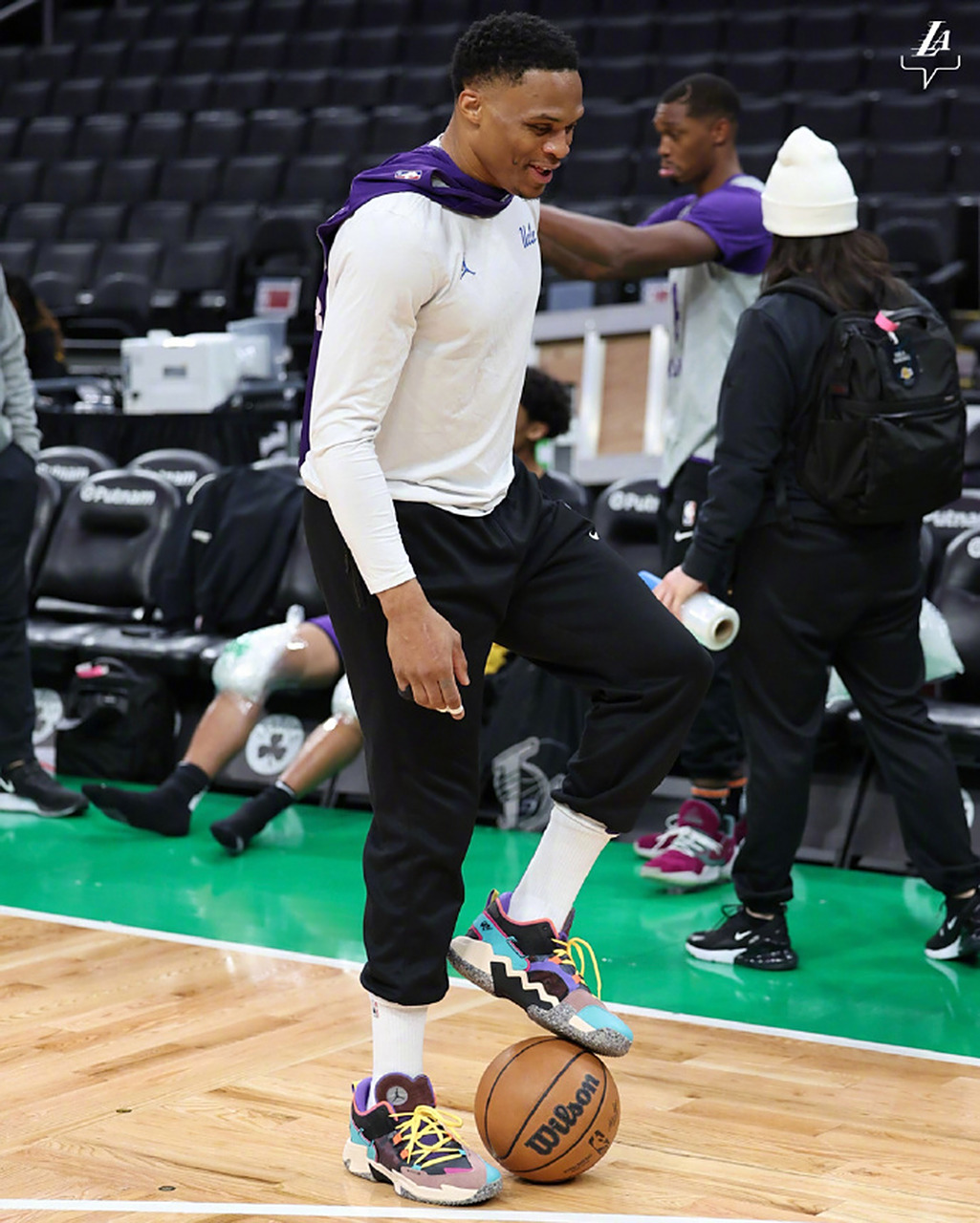 九游娱乐-关键时刻意甲焦点战；波士顿凯尔特人迎来里程碑；气氛紧张；控场能力受关注-九游娱乐